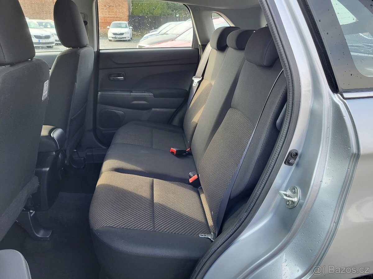 MITSUBISHI ASX 1.6 MIVEC 86kW 2WD INVITE+ ČR - MÁLO NAJETO - 8