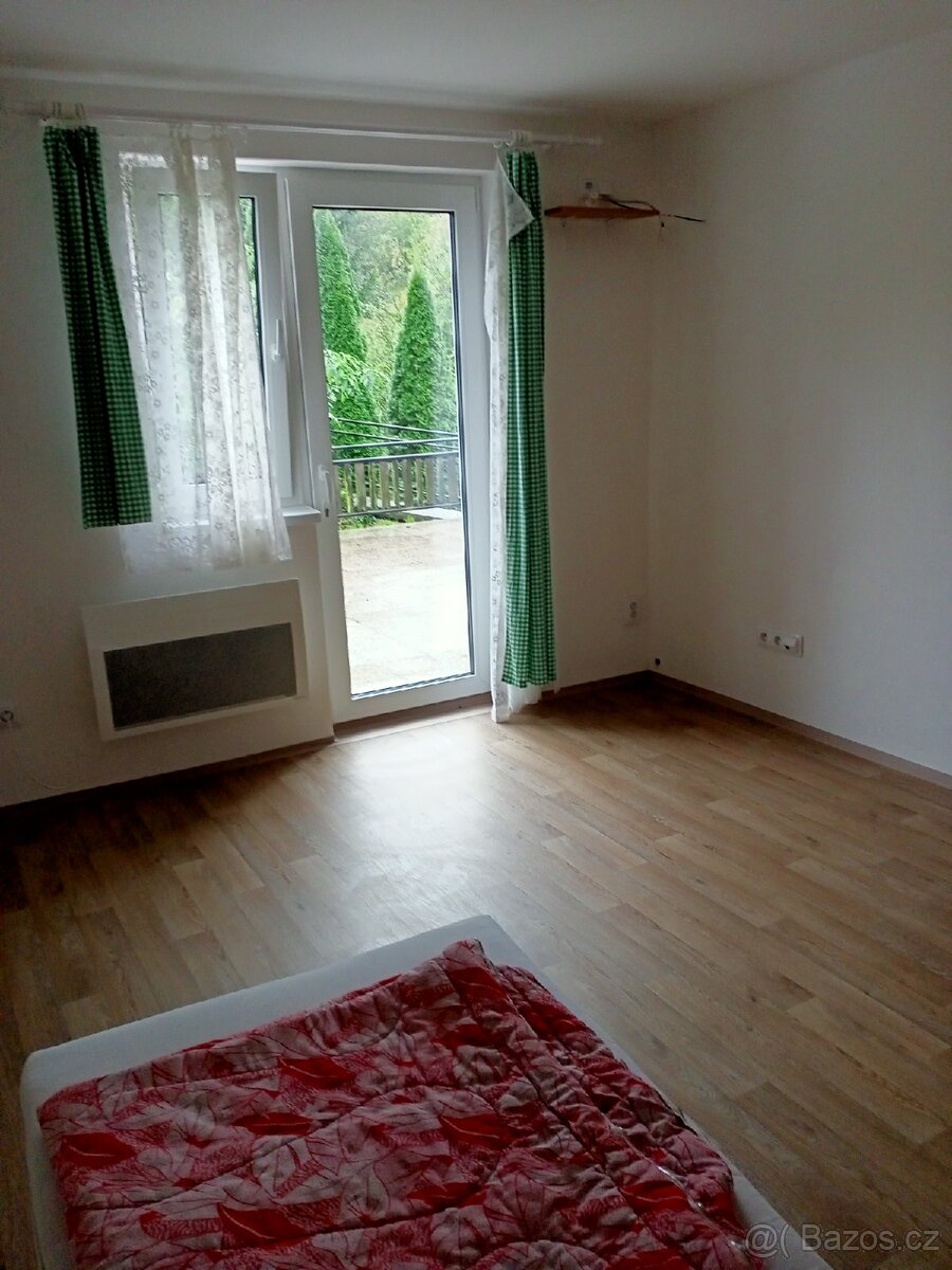 Pronájem bytu 2+1,Loktuše u Turnova - 8