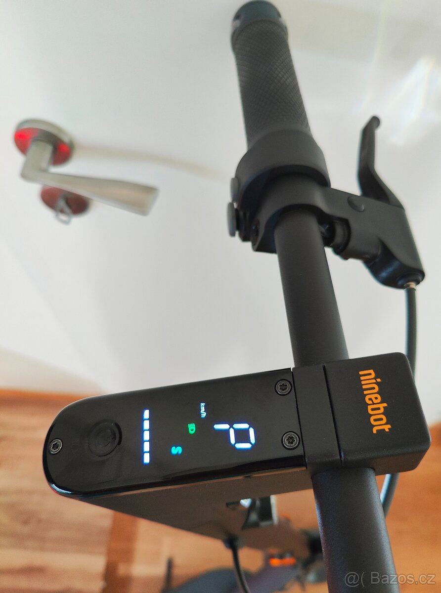 Elektrokoloběžka Segway Ninebot G2 Max, ve stavu nové - 8