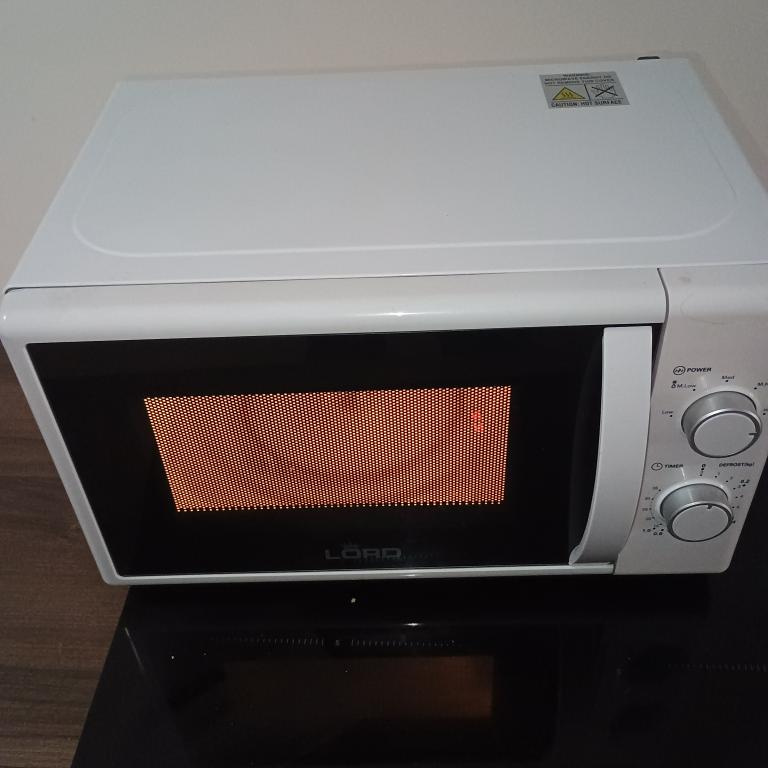 Mikrovlnná trouba – jako nová - 8