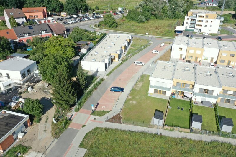 PRODEJ VENKOVNÍCH PARK. STÁNÍ, UL. BUKOVÁ, MLADÉ U ČB - 8
