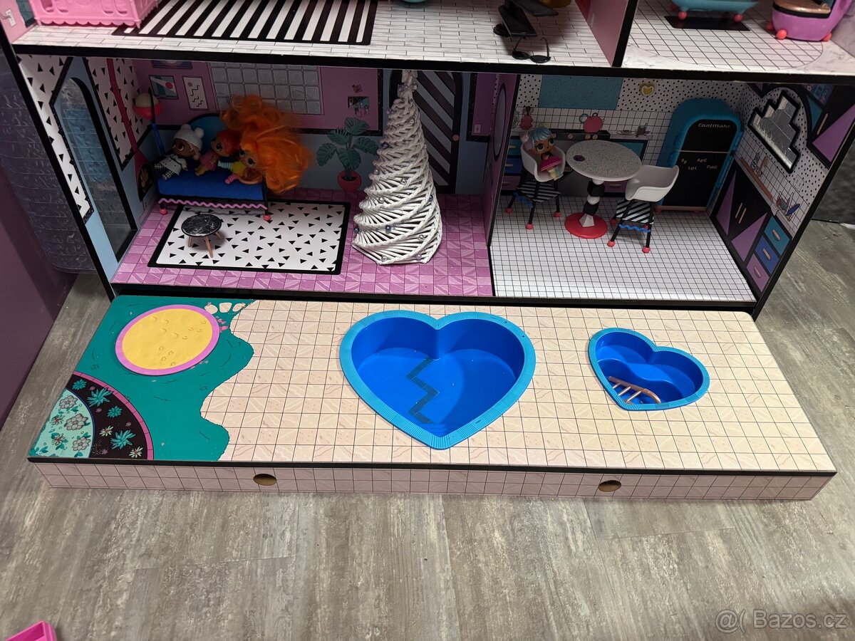 Domeček pro panenky včetně bohatého příslušenství - 8