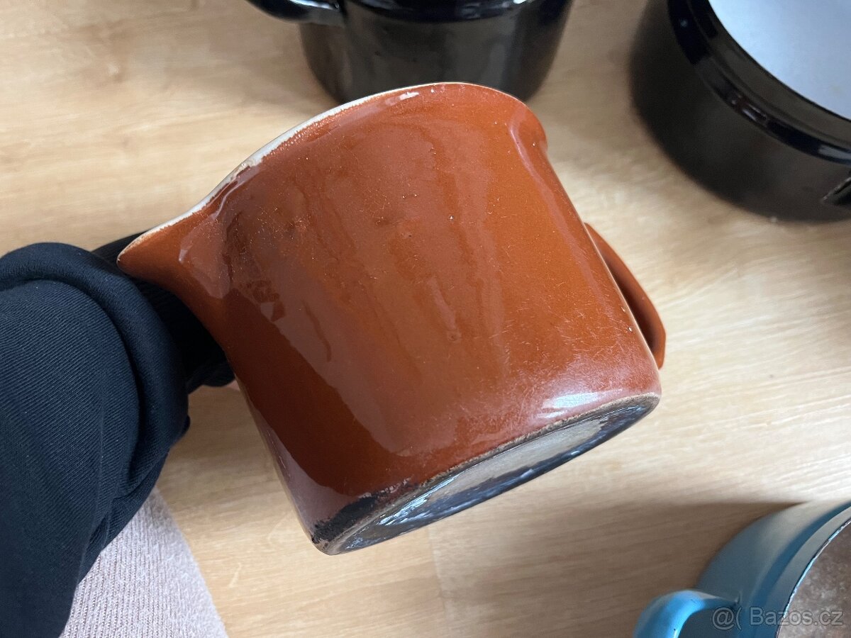 Staré smalt hrnce plus kamenina - 8