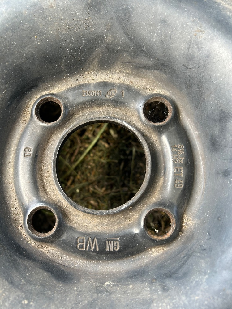 SADA LETNÍCH PNEU - 8