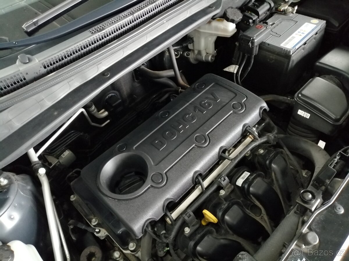 Hyundai ix35 - 2,0 benzín jen 49500km - 8