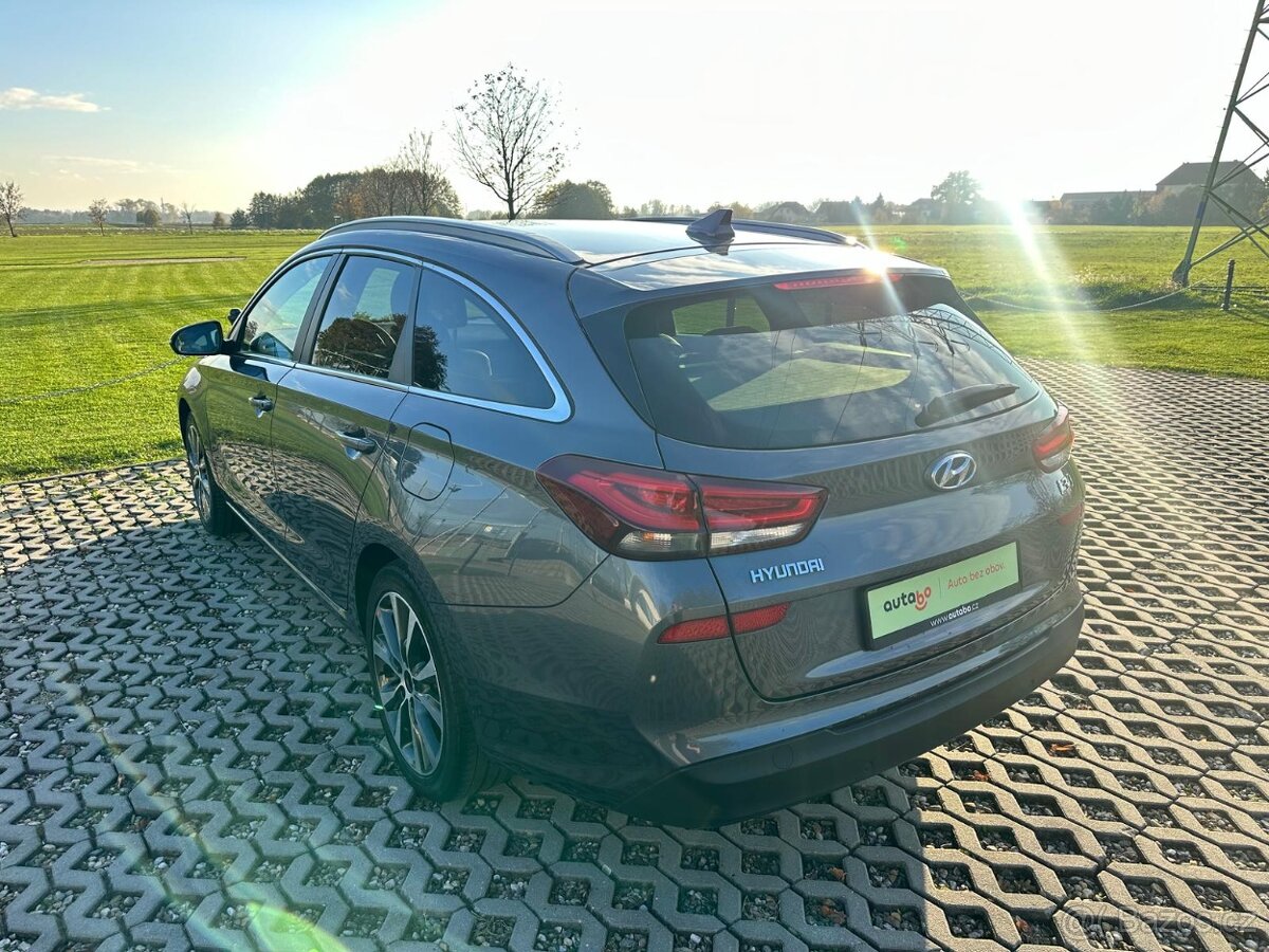 Hyundai i30 combi, 1.6 CRDI, 100 kW, Premium, aut, DPH - 8