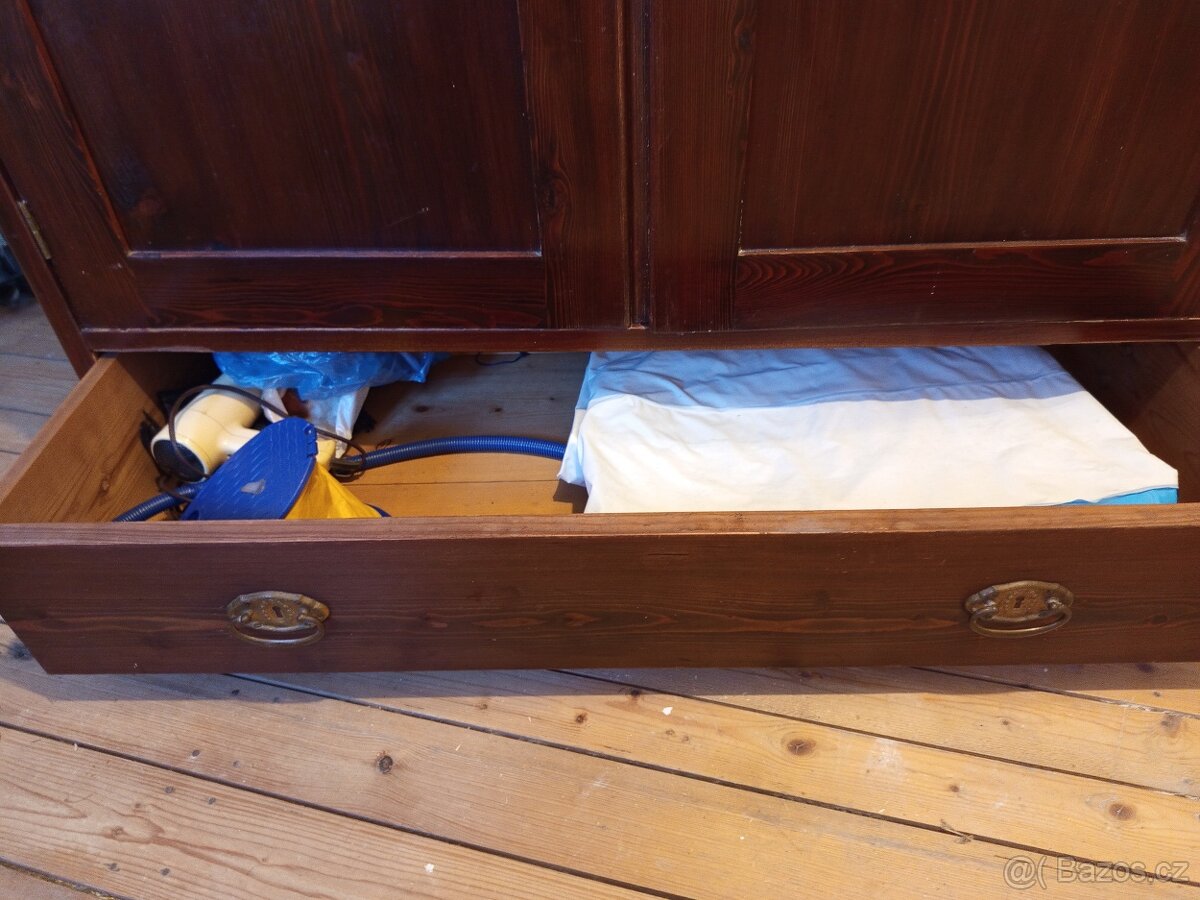 STAROZITNA SKRIN - 8