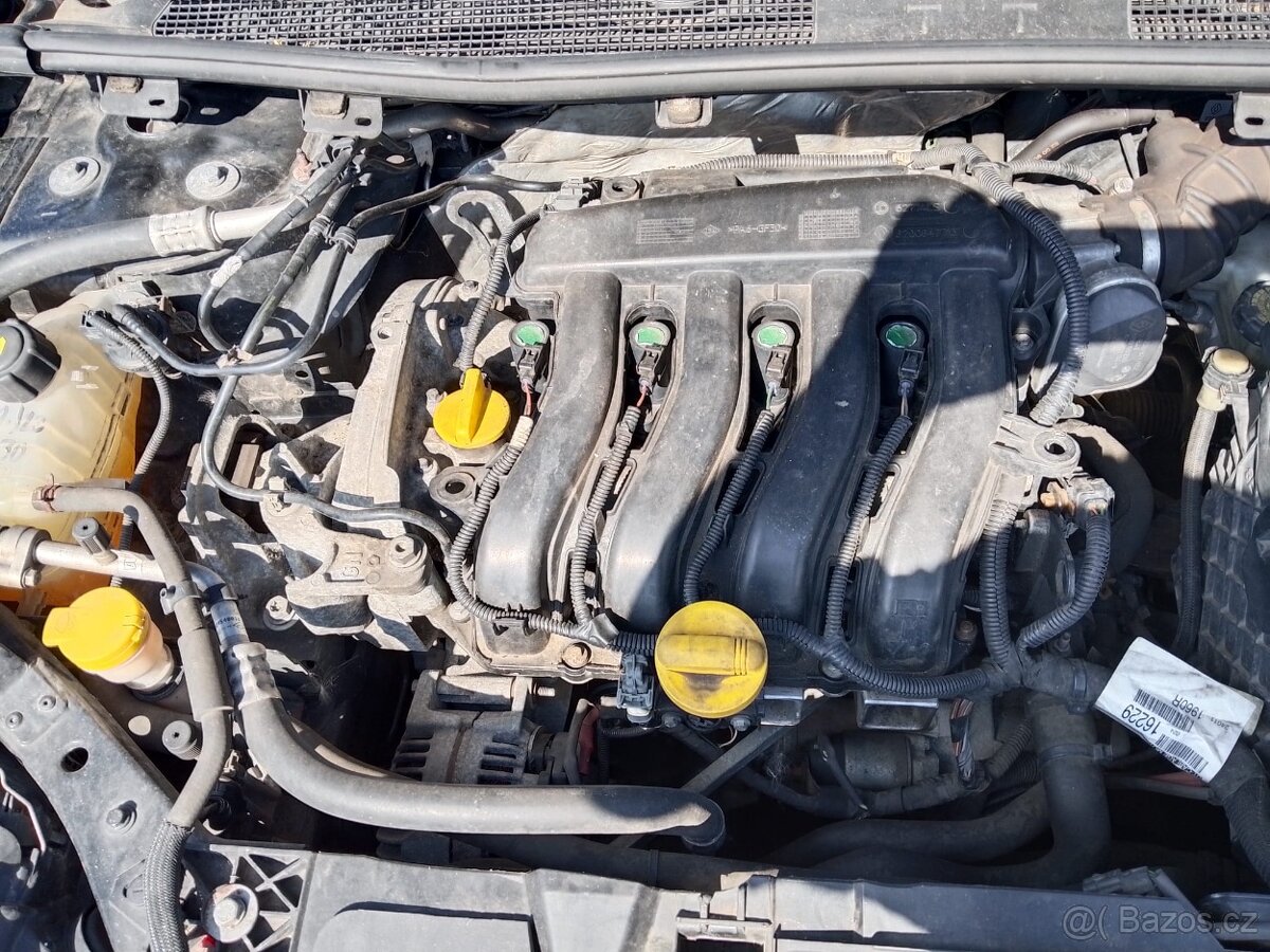 Renault Megane 1.6 16v - 8