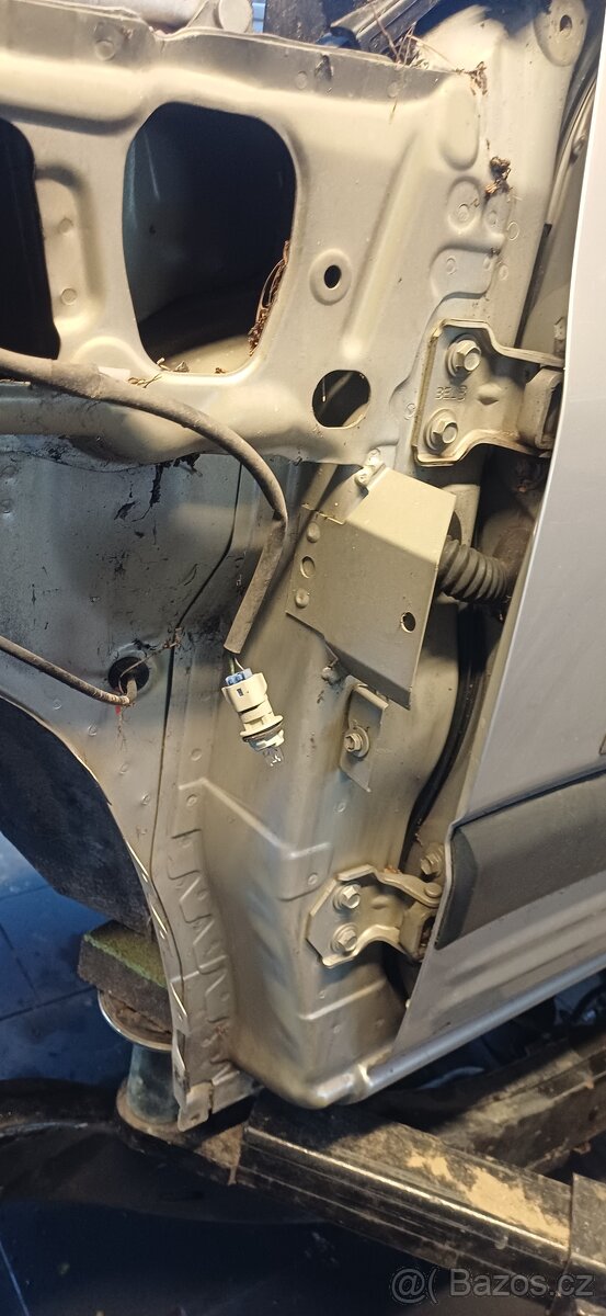 Opel frontera B dlouhá - 8