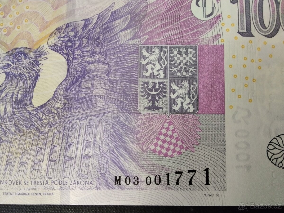Vice kusů bankovek,UNC - 8