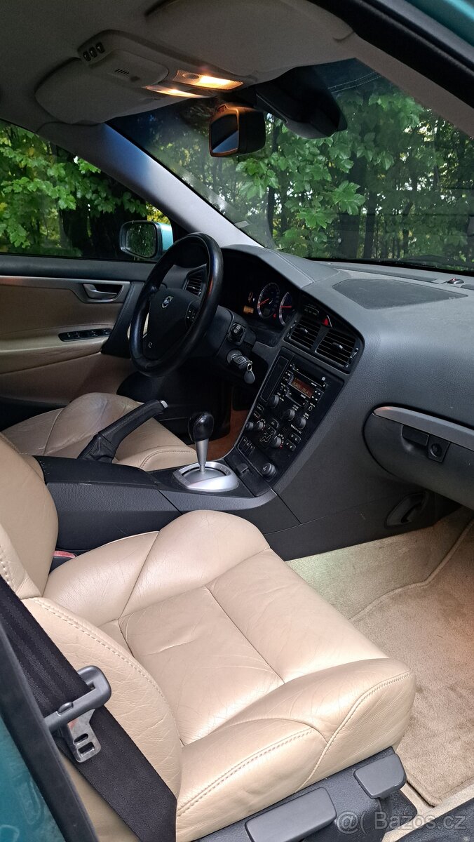 V70 R 220kw, 4x4 manuál, 158 tis km. - 8