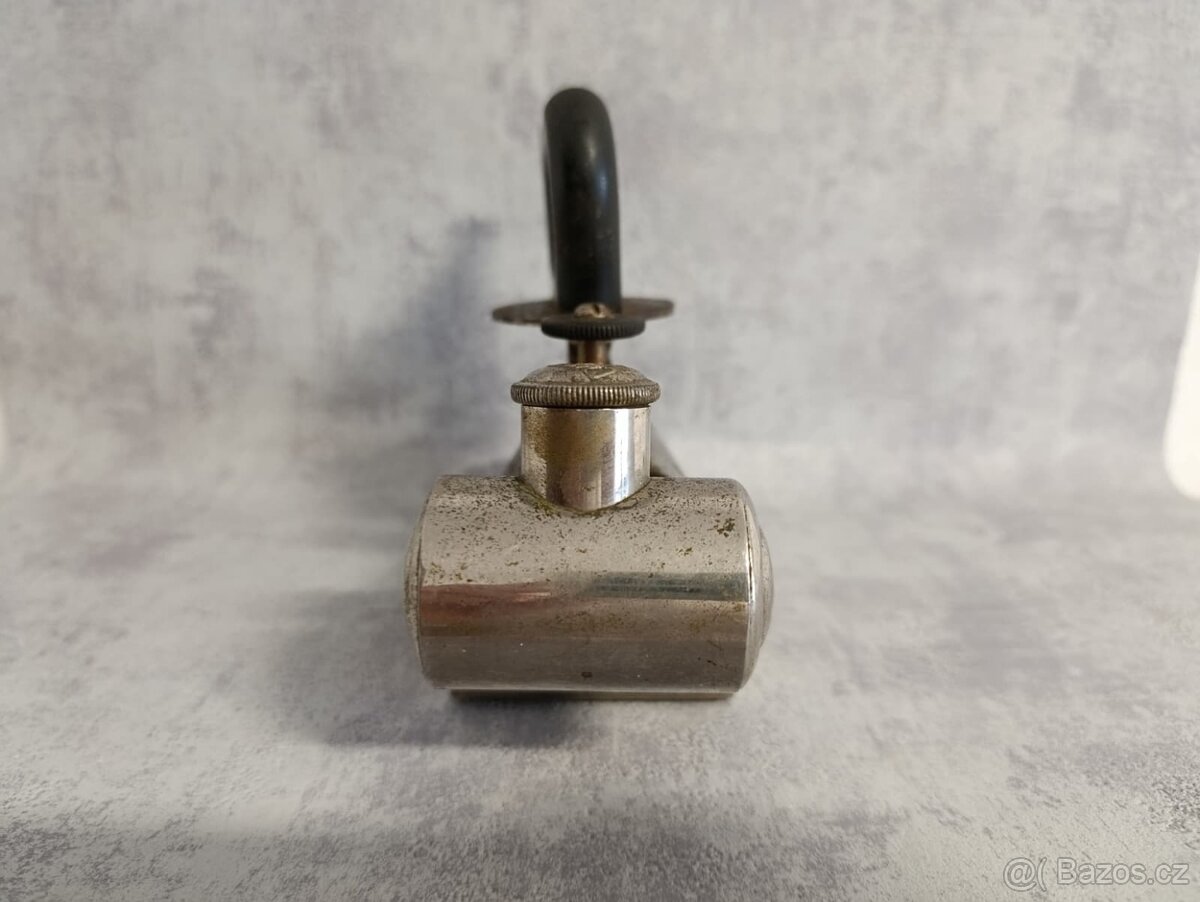 Velmi stará menší lihová žehlička OMEGA do sbírky, k dekorac - 8