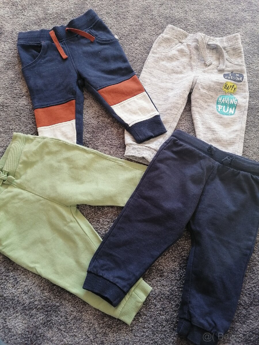 Chlapecký komplet 6-12m - 8