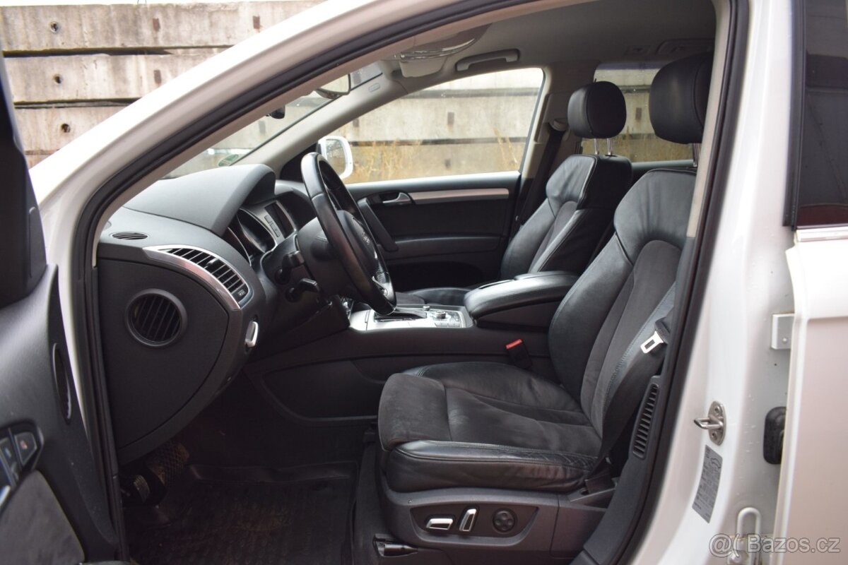 Audi Q7 3.0TDi 4X4/FACELIFT/TAŽNÉ/BOSE - 8