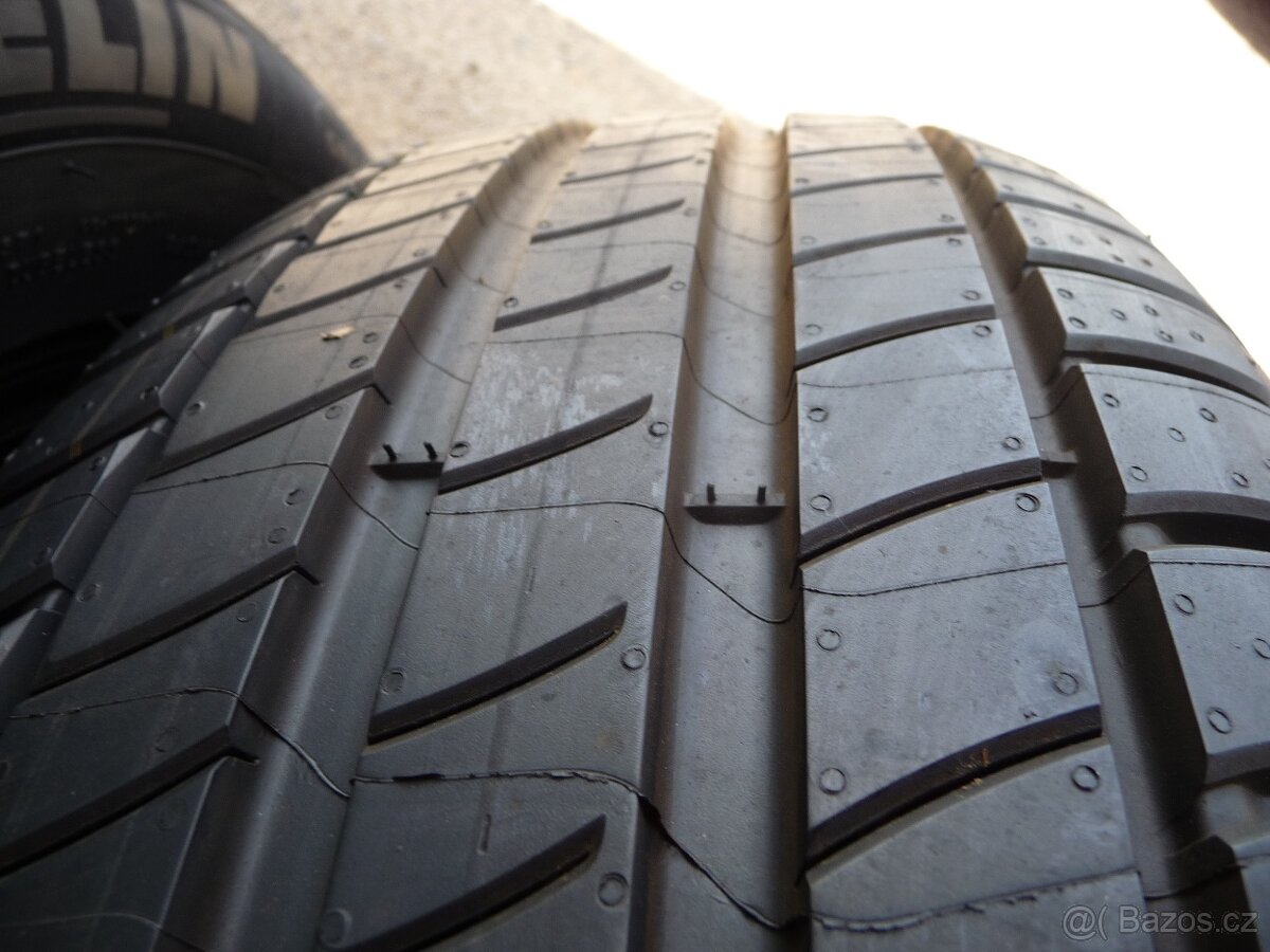 Letní pneu. MICHELIN PRIMACY 3 - 215/65/17 - 8