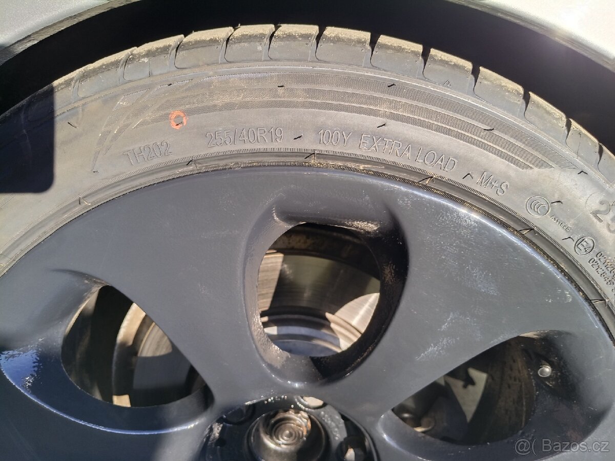 Kola BMW Styling 121 R19 - 8
