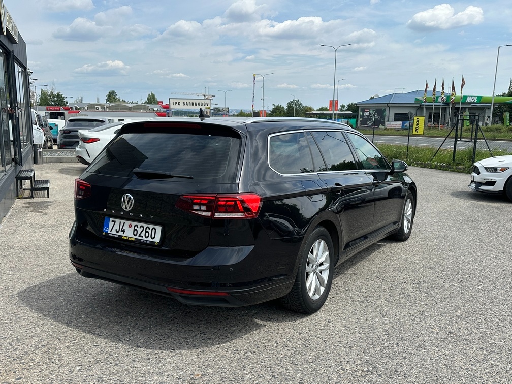 Volkswagen Passat 2020 - 8