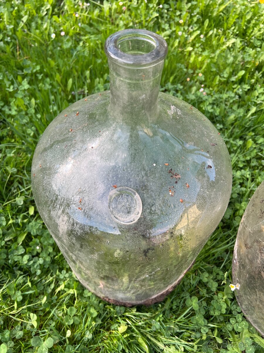 Stará ruční pračka, demižony - 8