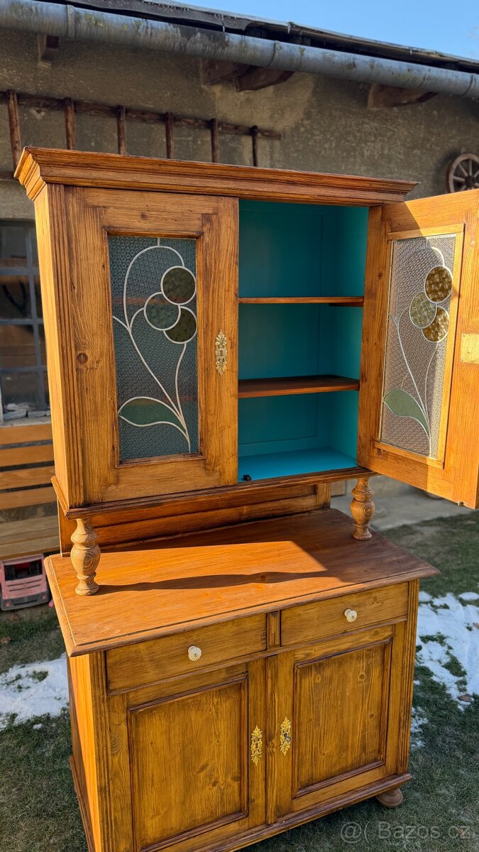 Kredenc, sekretář, příborník - 8
