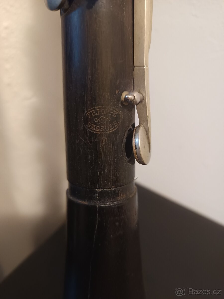 Krásný starý velký klarinet - 8