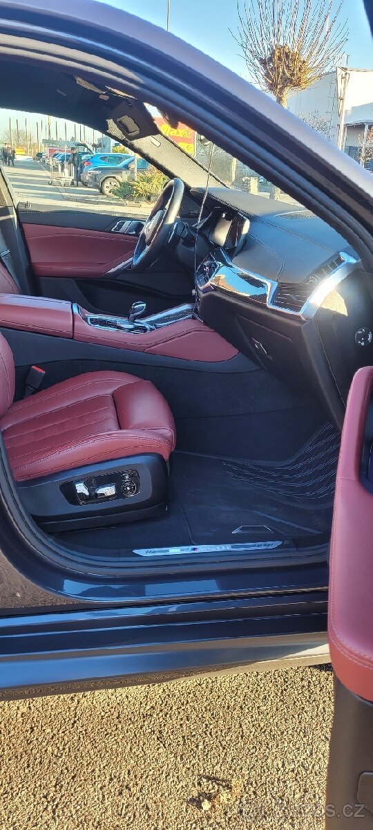 BMW X6 M50i xDrive - 8