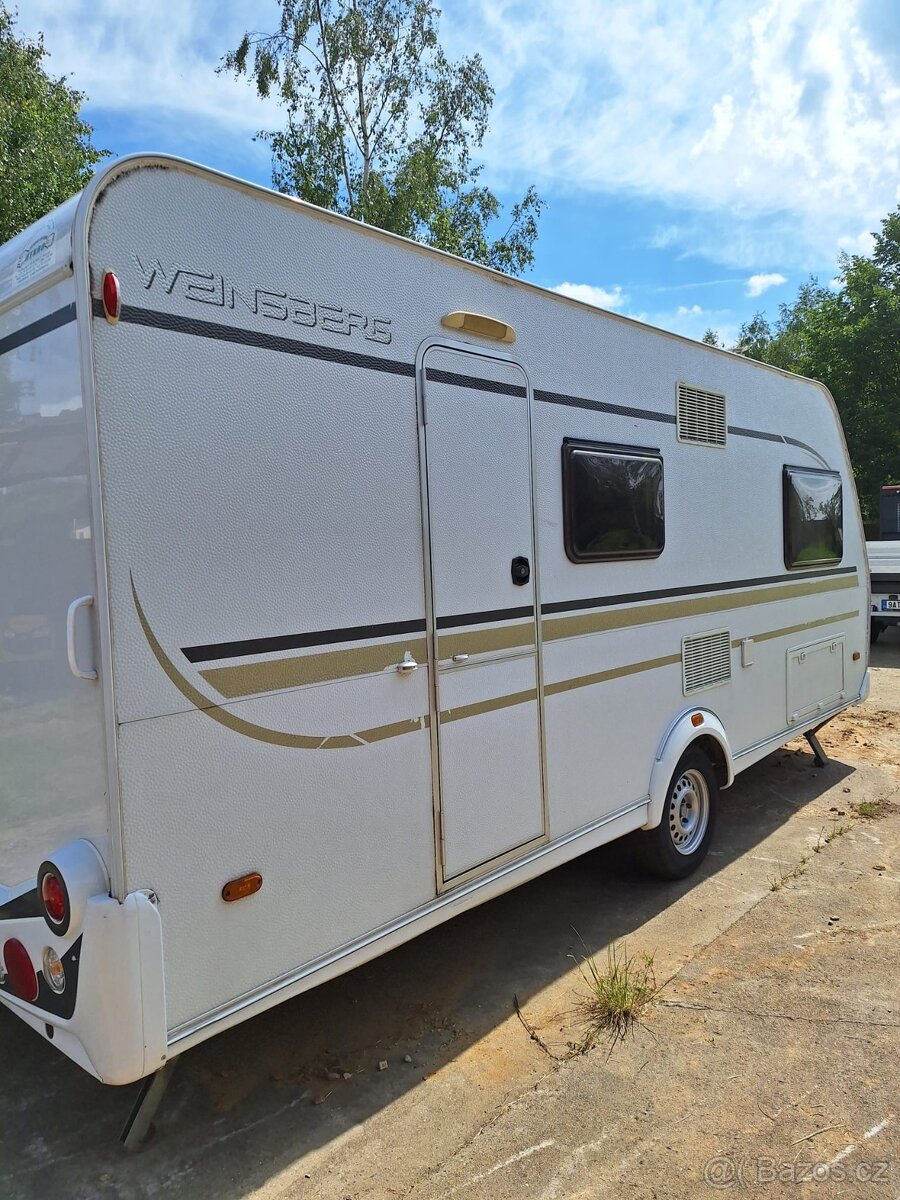 Weinsberg 480 QDK - 3 palandy - 8