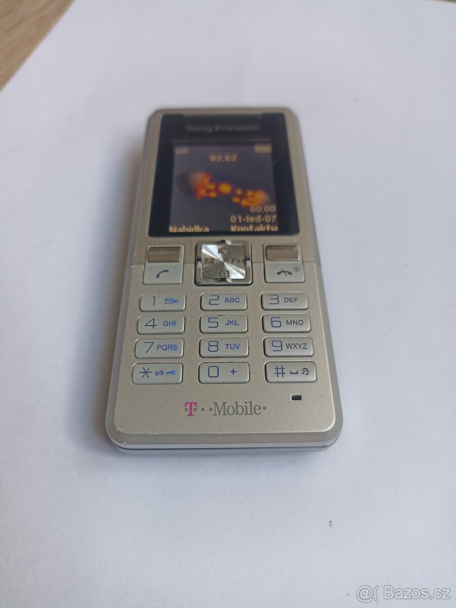 Sony Ericsson T250i - 8