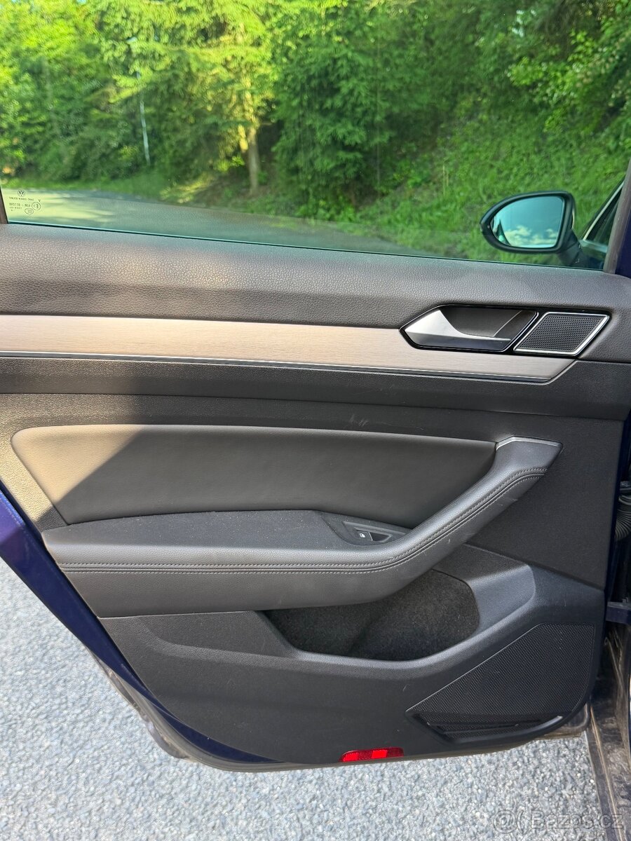 VW Passat B8 2019 140kw Top výbava - 8