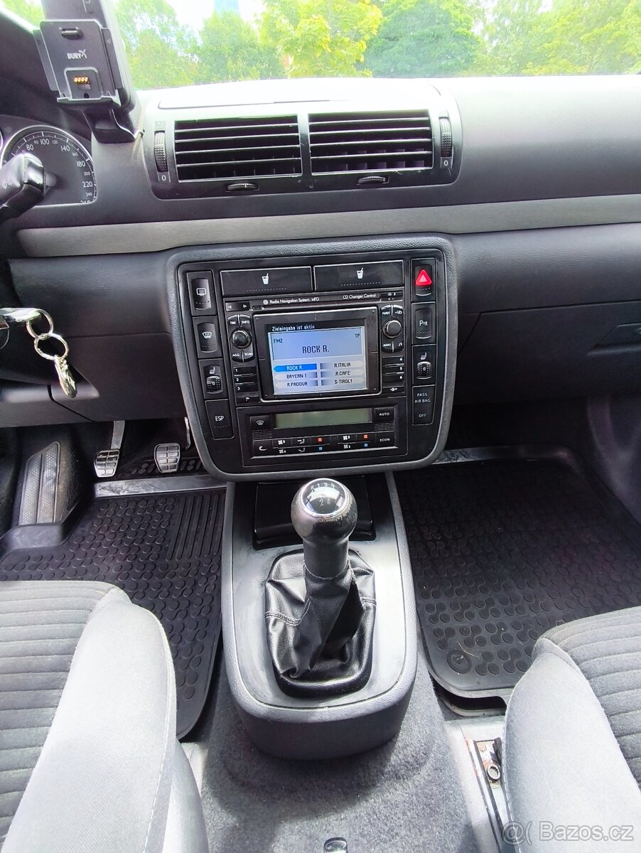 VW Sharan 2.0 TDI 7míst - 8