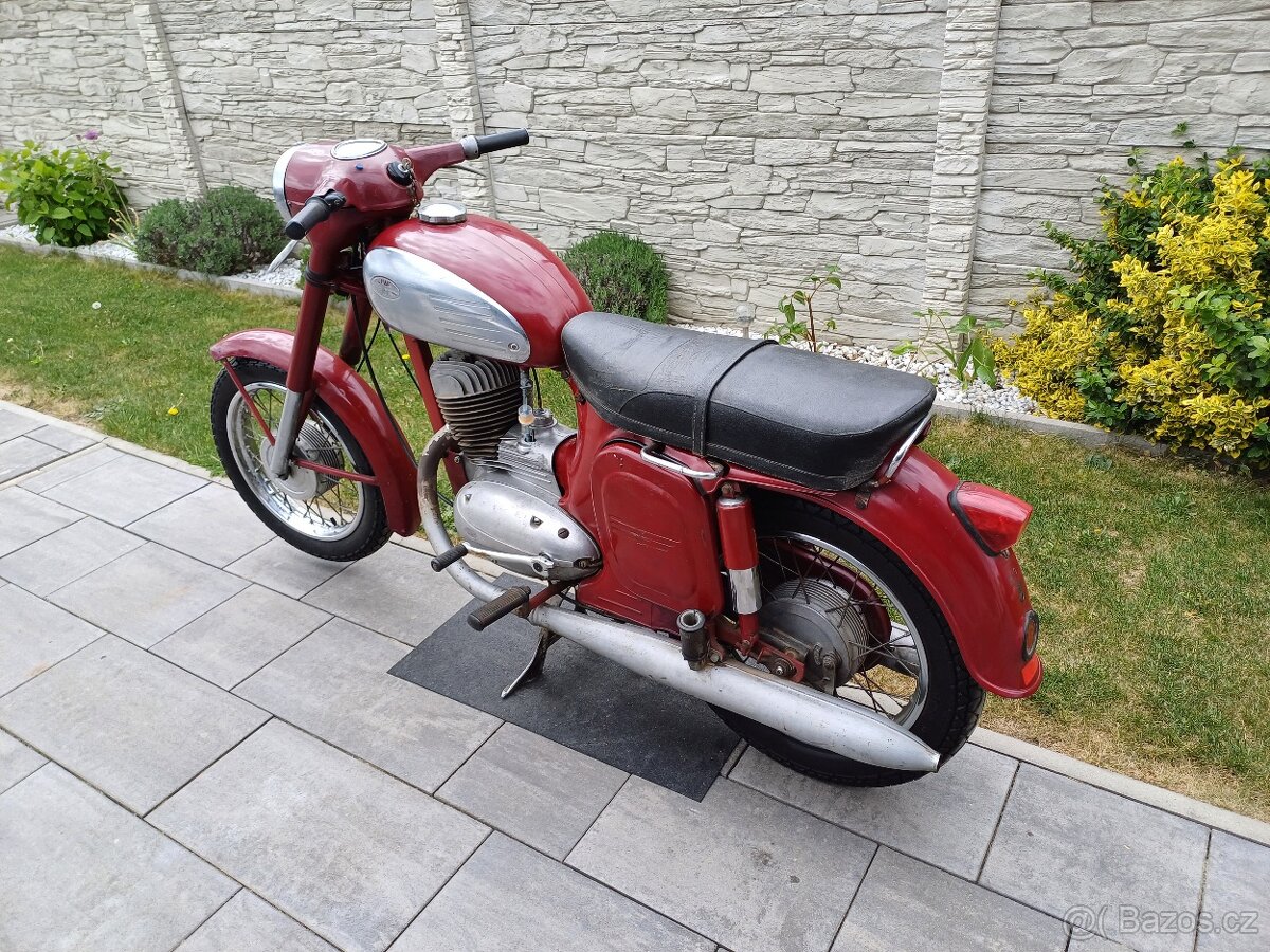 Jawa 250/559 Panelka s TP - 8