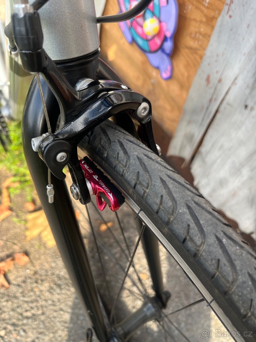 Silniční fitness kolo - 8