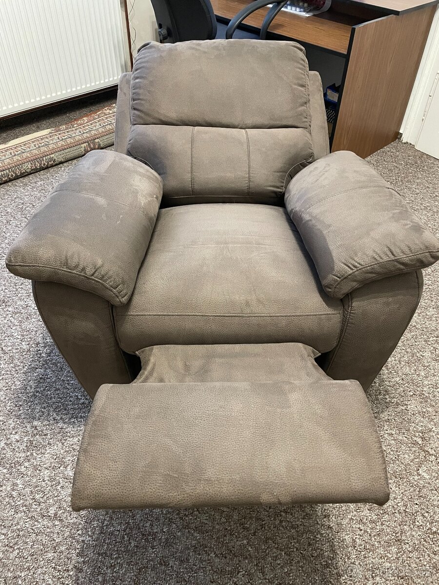 Pěkná sedací souprava rozkládací 3+2+1 - 8