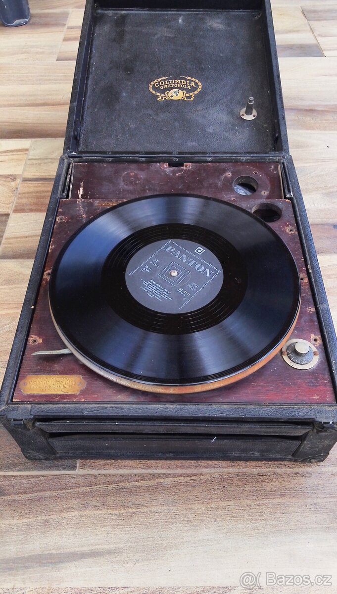 Prodám americký gramofon od Columbia na kliku . - 8