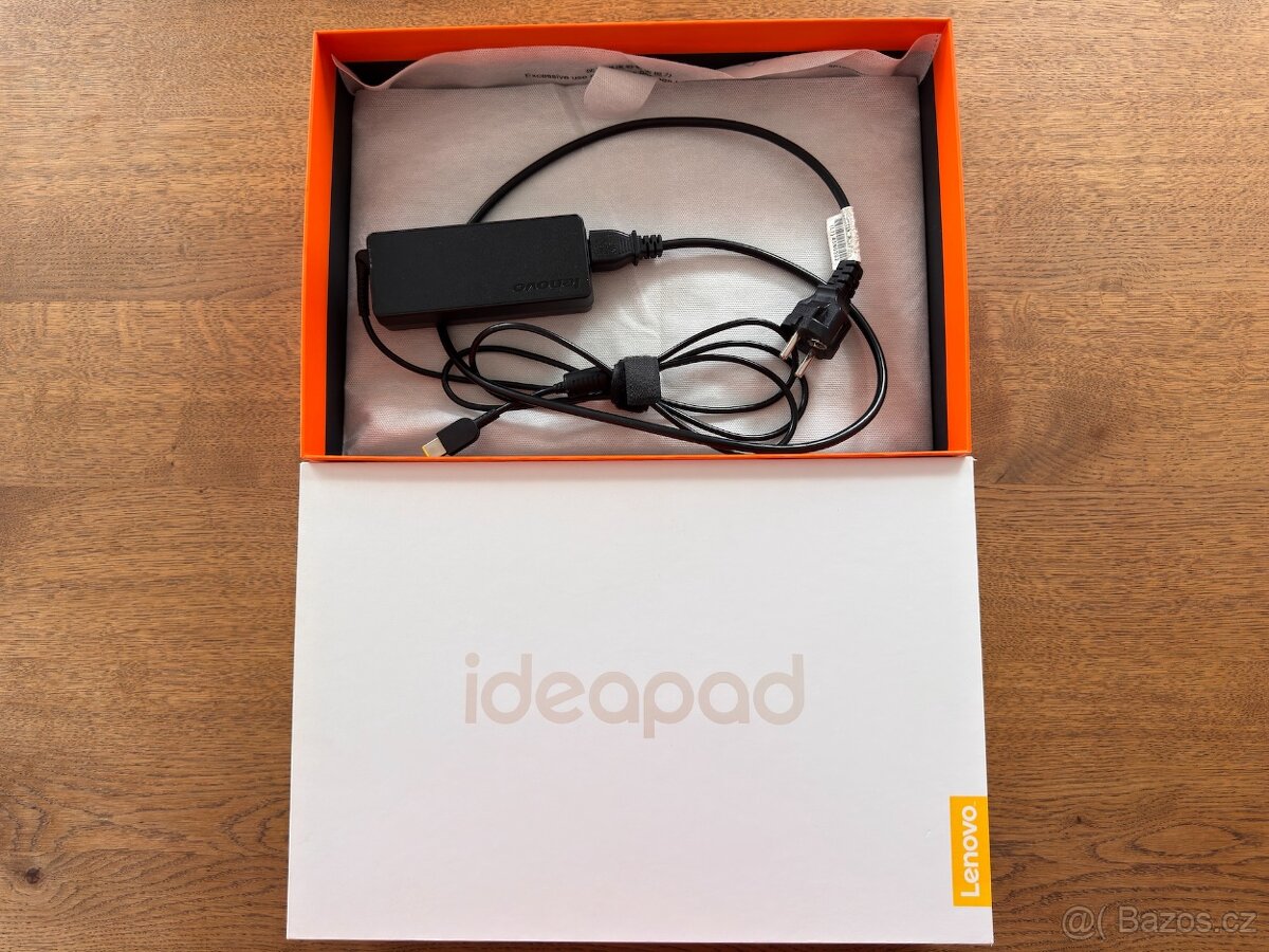 Notebook Lenovo 15.6 / Intel Core i5 / SSD / krásný stav - 8