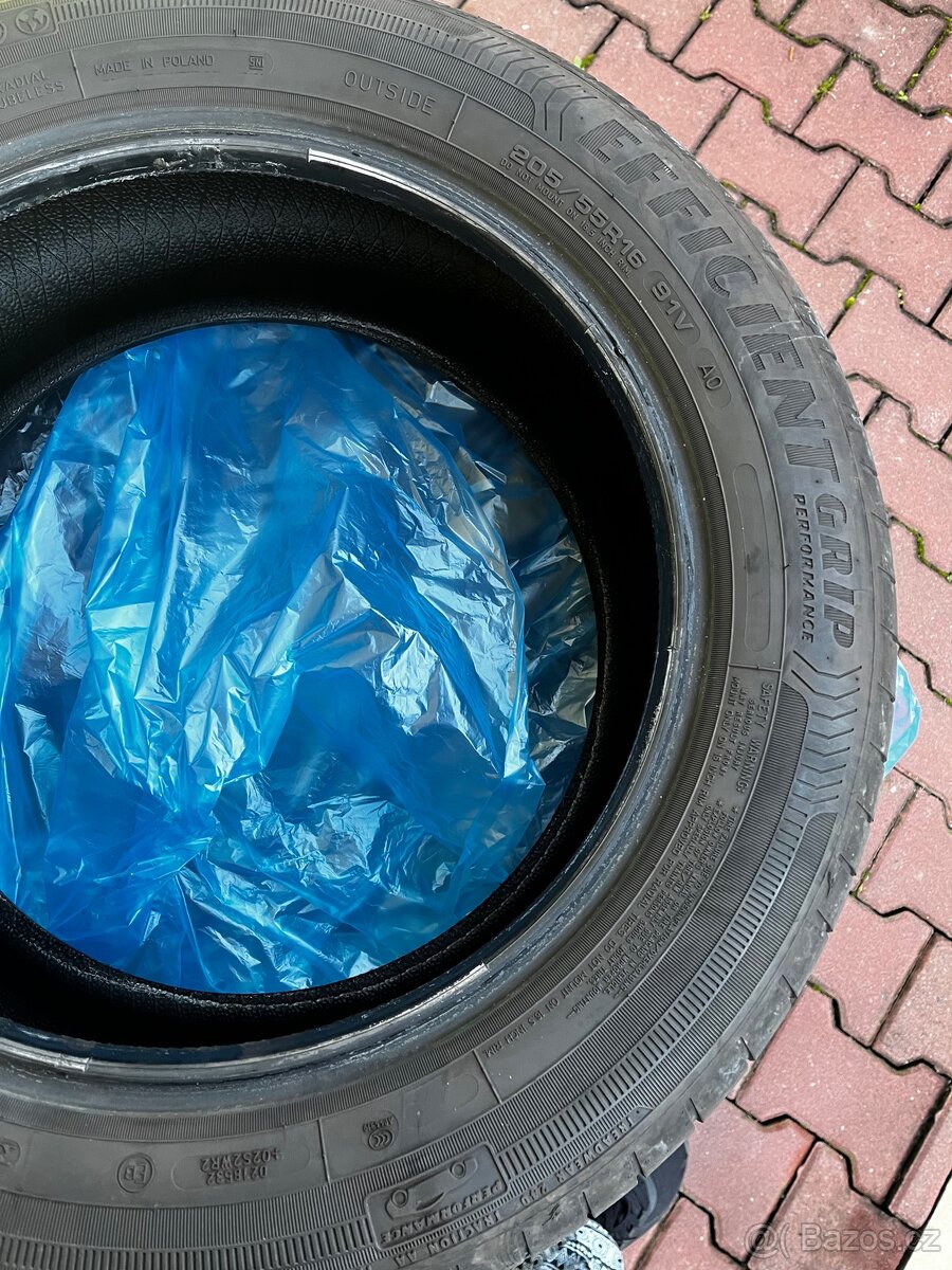 GOODYEAR Efficient Grip 16” letni - 8