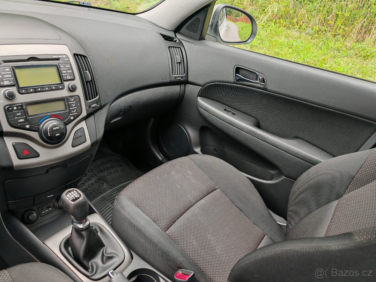 Prodám Hyundai I30 - 8