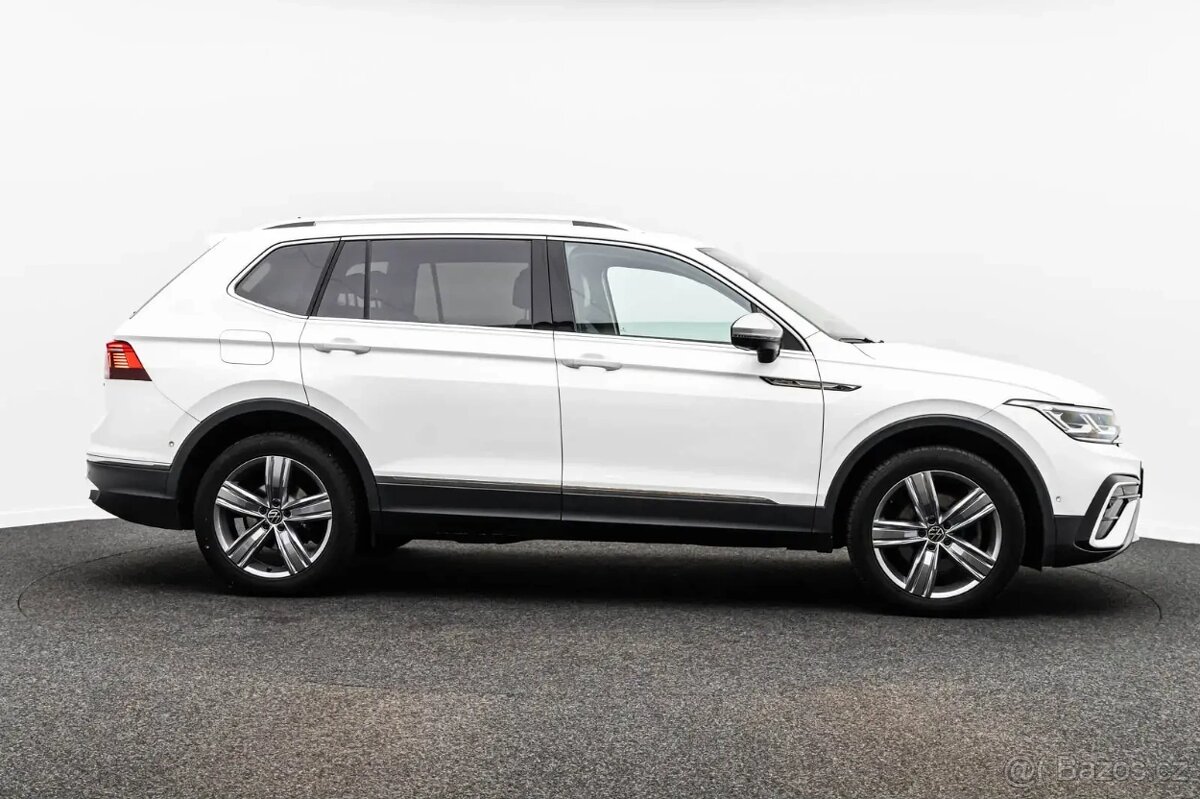 Volkswagen Tiguan Allspace 2.0 TDi 4Motion - 8