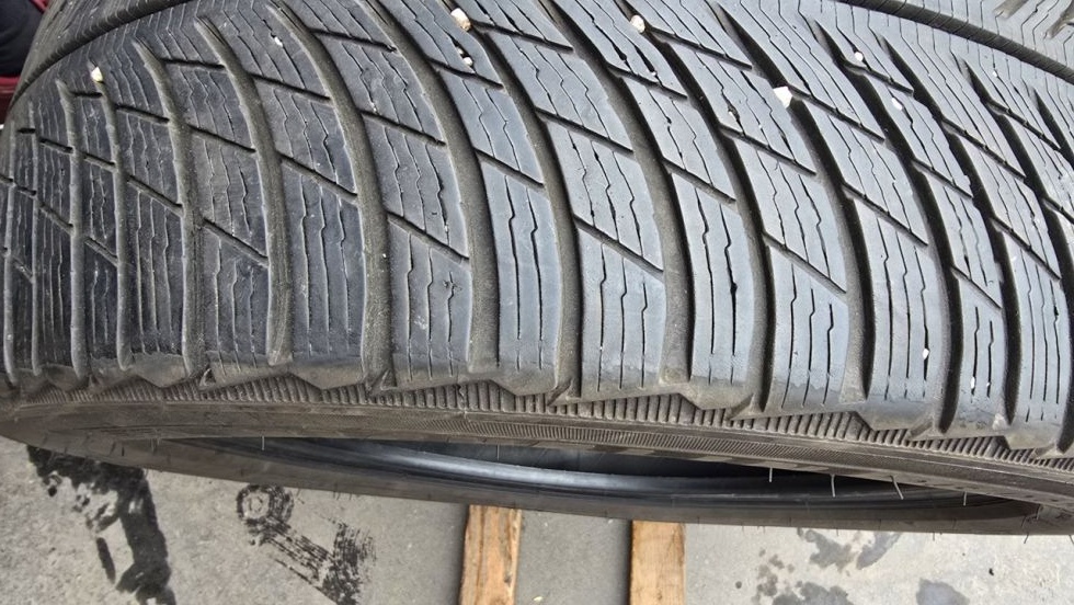 Zimní pneu 245/40/18 Michelin - 8