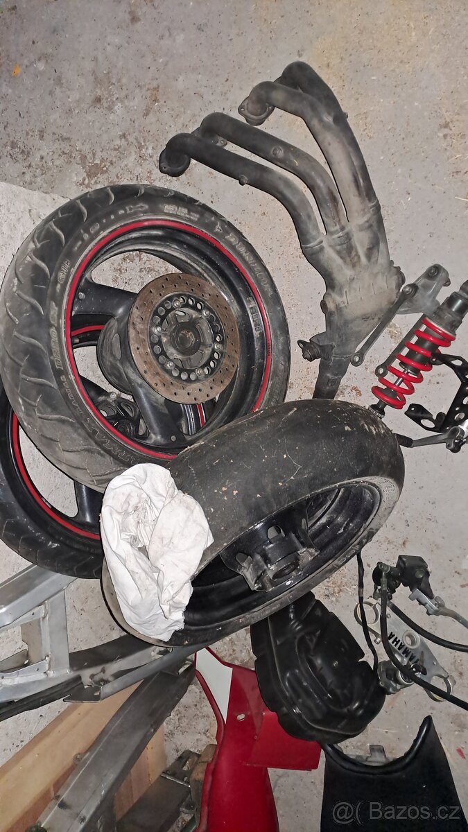 Yamaha yzf 750 , yzf 1000r yzf r1 - 8