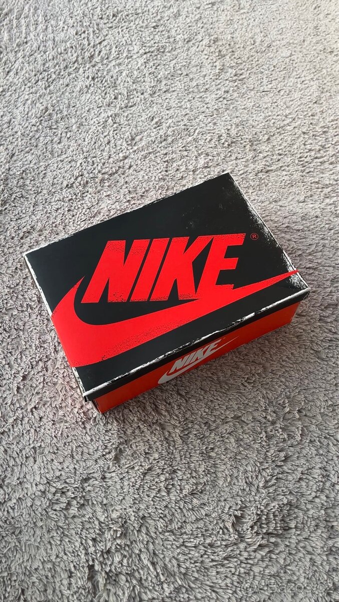 Air Jordan 1 High OG UNC Reimagined - 8