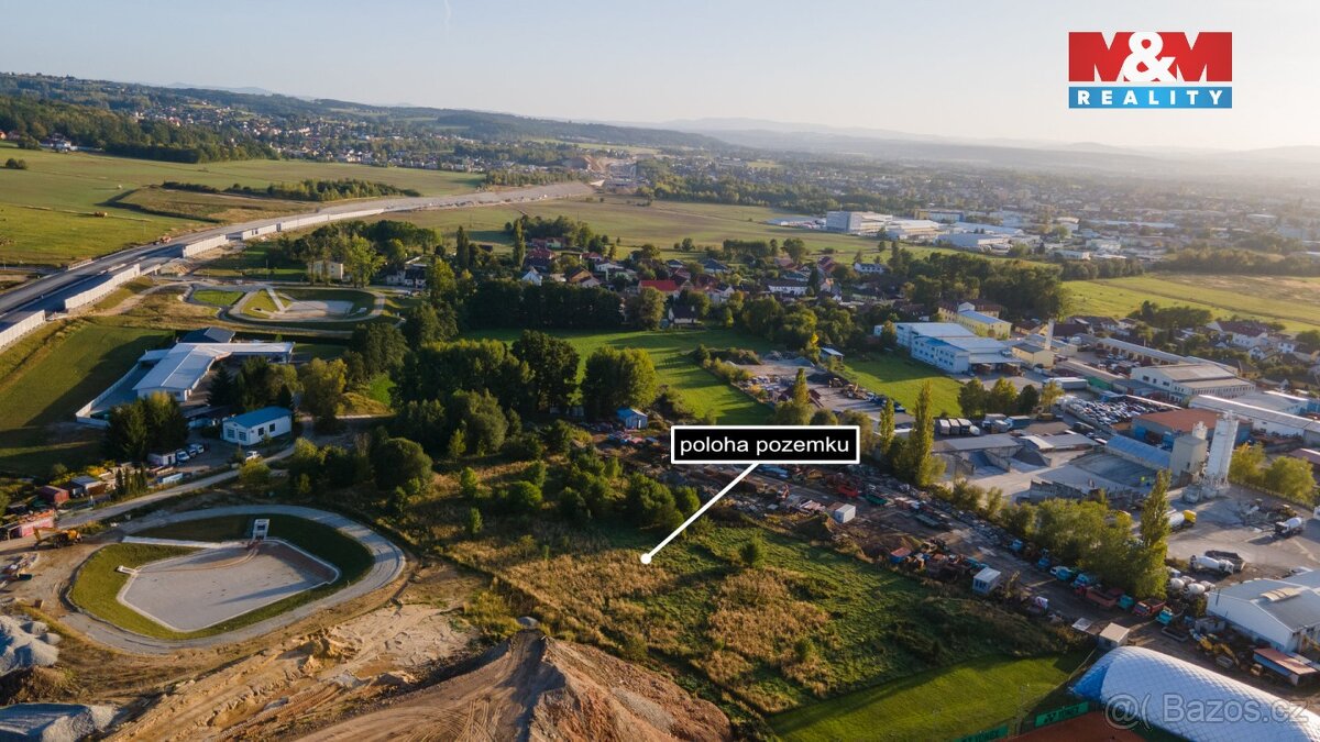 Prodej komerčního pozemku, 13000 m², Vráto - 8