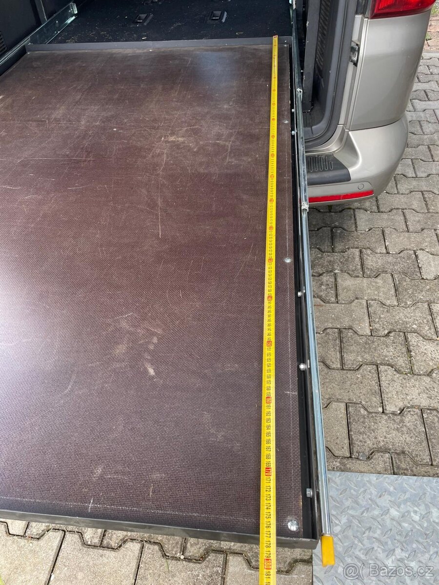 Vestavba na spaní do VW T5/T6 s kvalitní matrací - 8