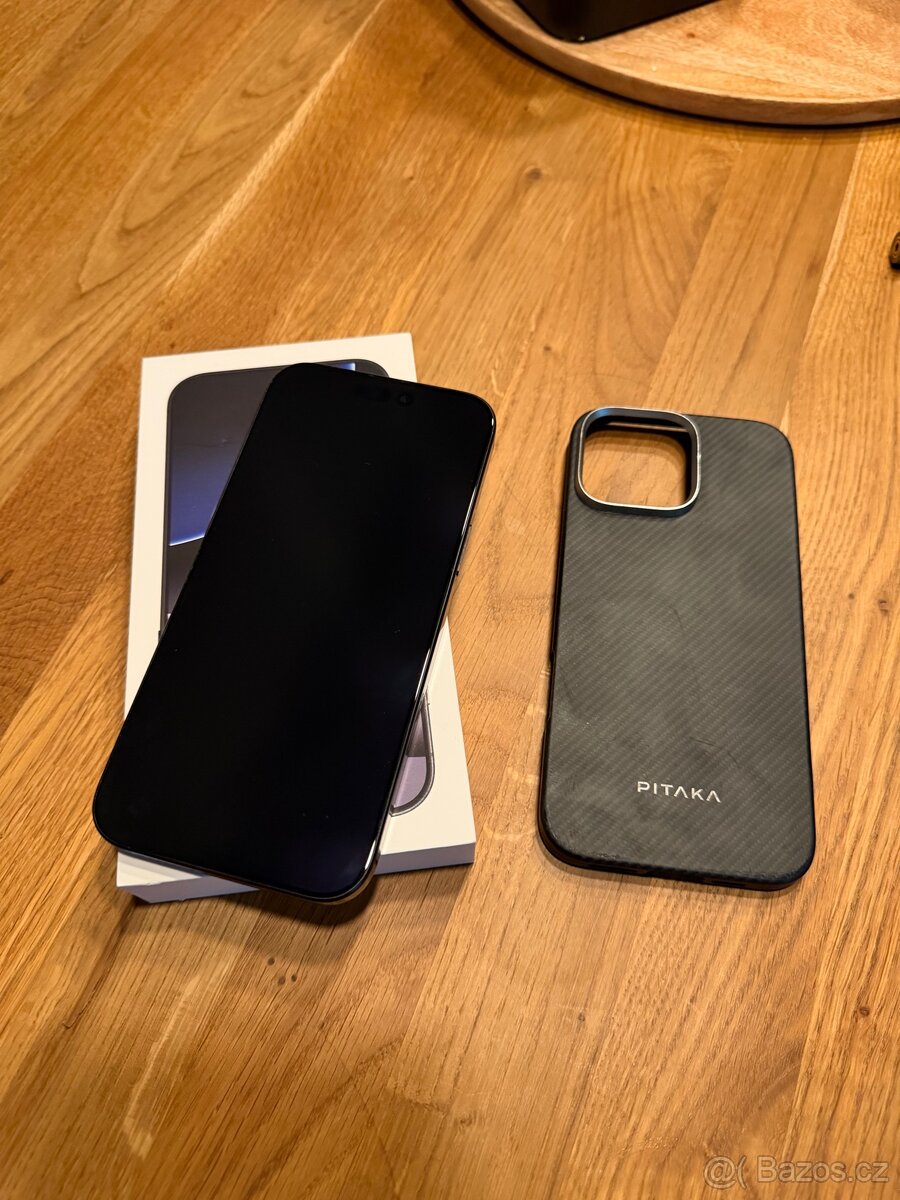 IPhone 16 Pro Max 256gb, black titan. Kapacita baterie 95% - 8