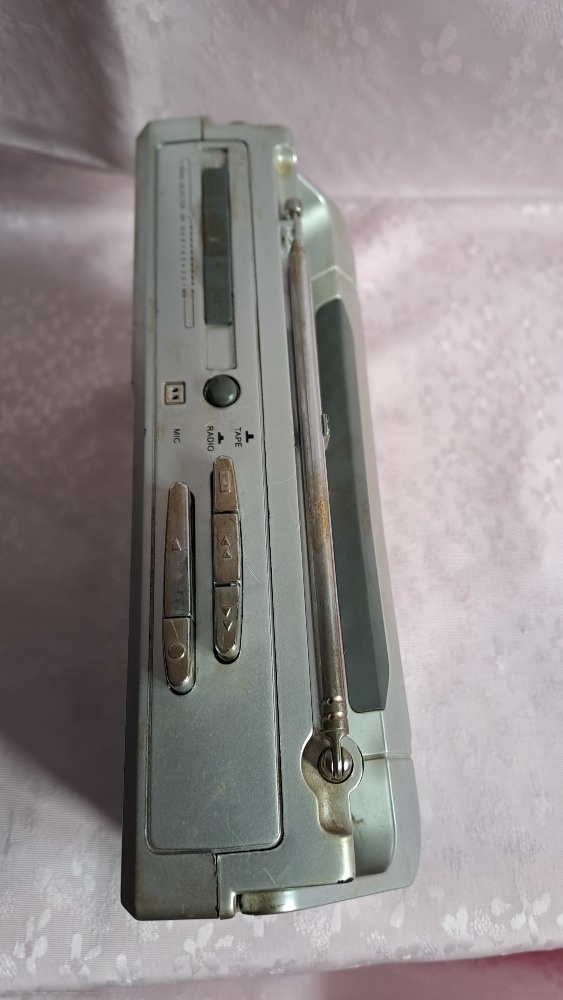 RETRO KAZEŤÁKY GRUNDIG a COLON - 8