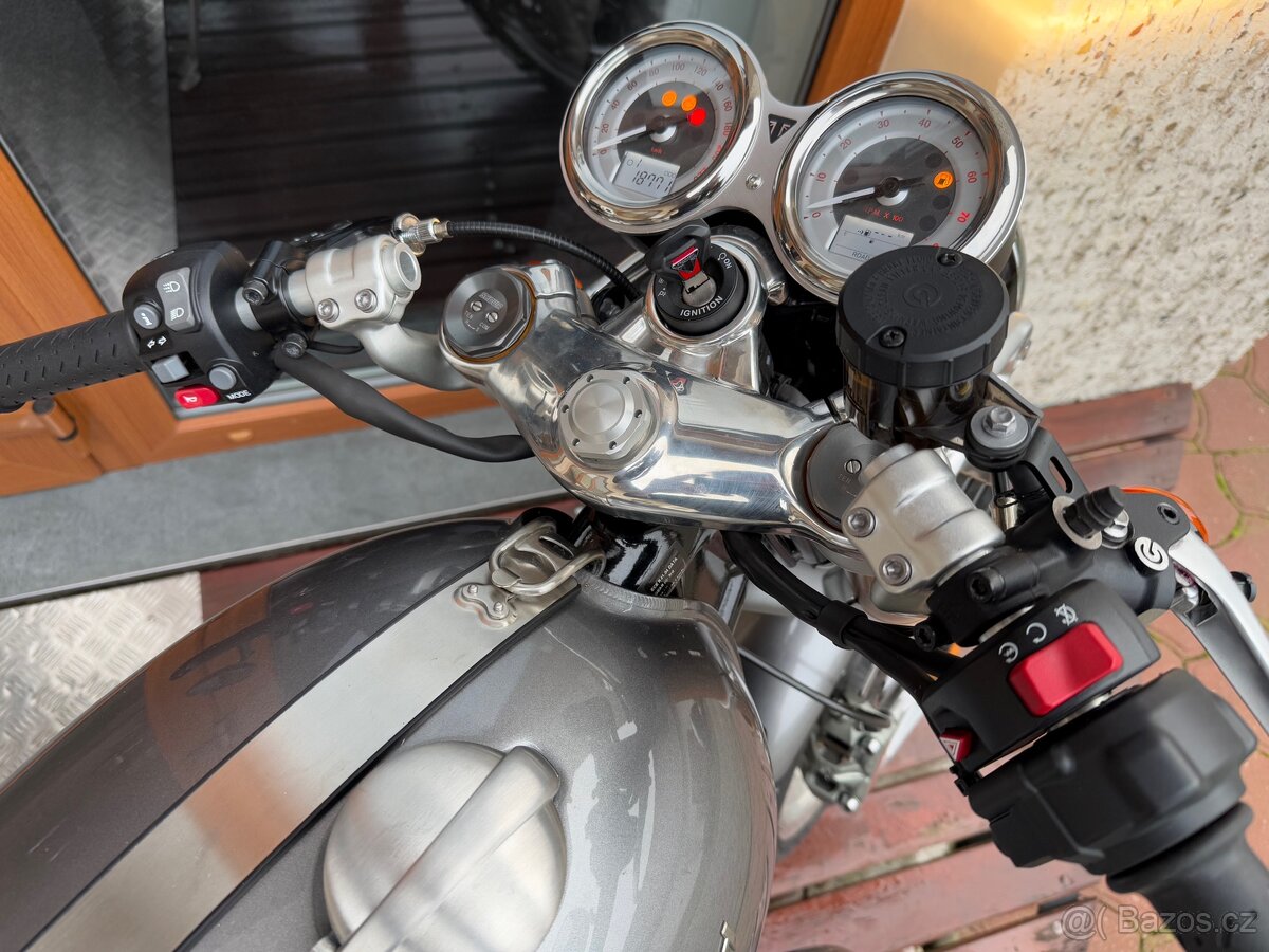 Triumph Thruxton 1200 R / ČR / 2020 - 8