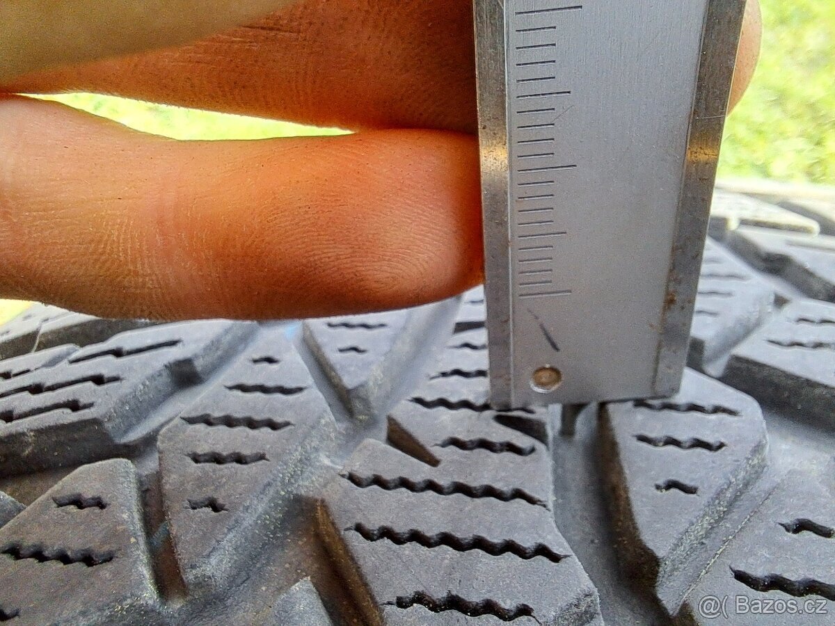 85/65 R1 zimni + ALU disky - 8