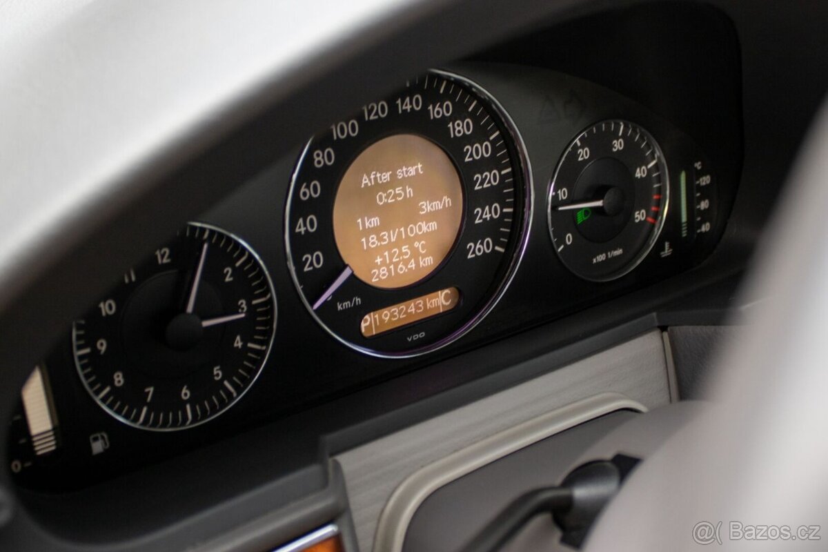 Mercedes-Benz E trieda Sedan E280 CDI - 8