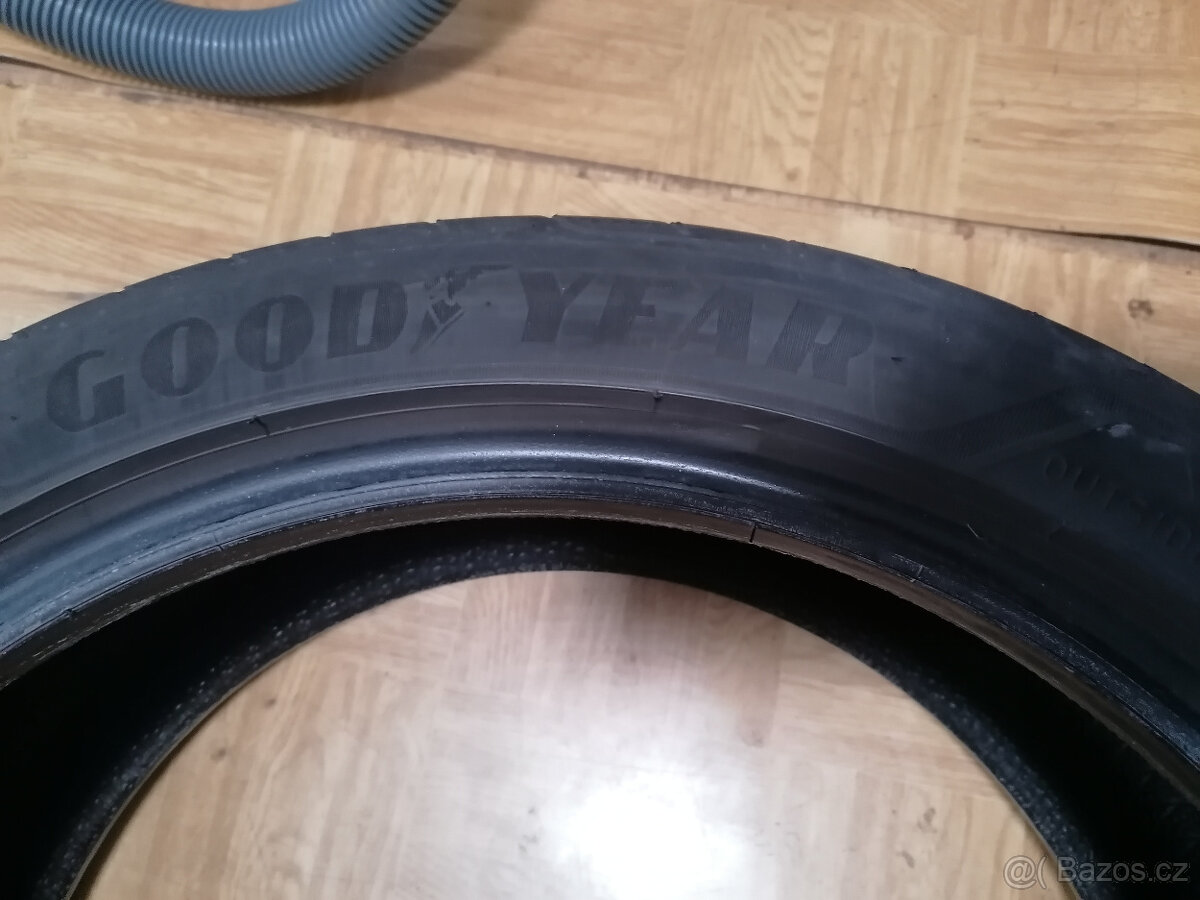 Letní pneu 215/45 R18 215/45/18 - 8