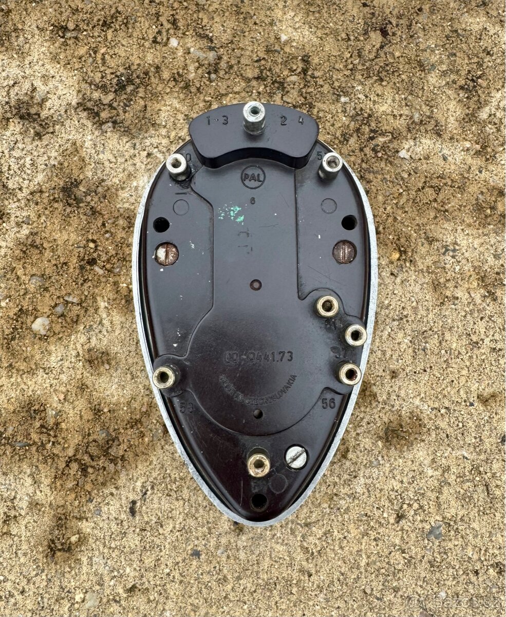 Jawa CZ kyvacka, perak, CZ - spinacka 8A - 8