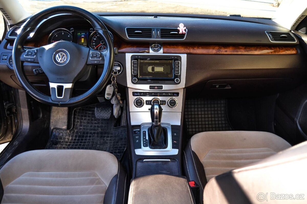 Volkswagen Passat Variant 2.0 TDI BMT Highline DSG - 8